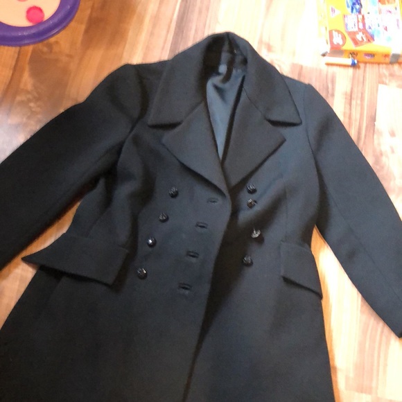 *Vintage* heavy duty, black trench coat BEAUTIFUL - Picture 5 of 8